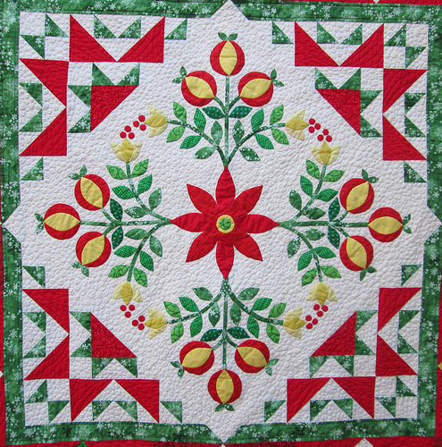 Jingle Finished Quilt - Center Focus