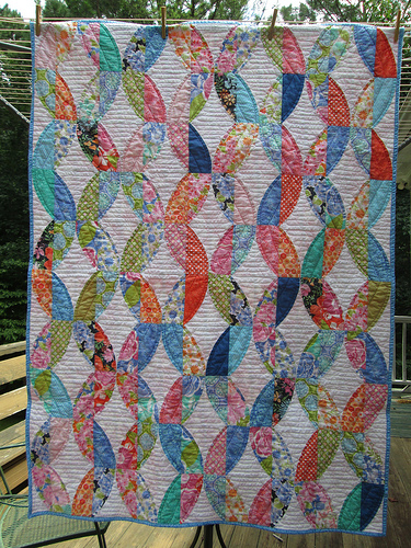 Hugs and Kisses Baby Quilt